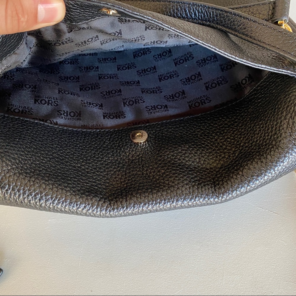 Beautiful Black Leather Michael Kors Purse - Picture 9 of 11
